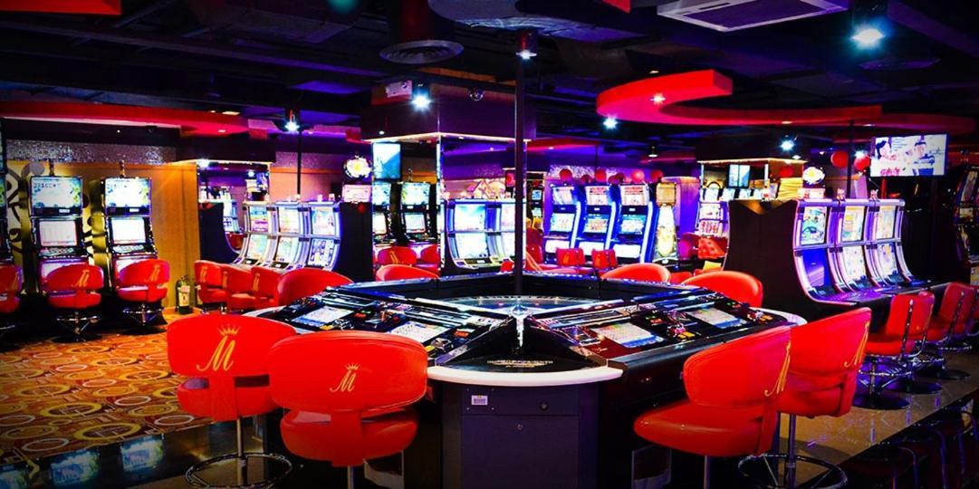 Networld Hotel Spa And Casino Пасай Экстерьер фото