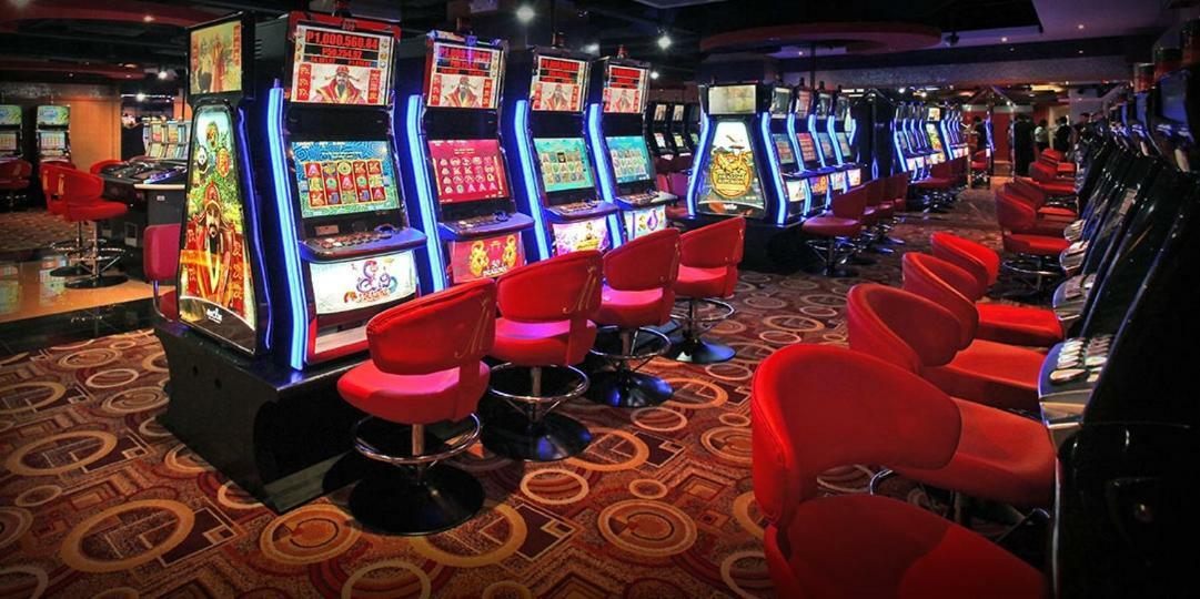 Networld Hotel Spa And Casino Пасай Экстерьер фото